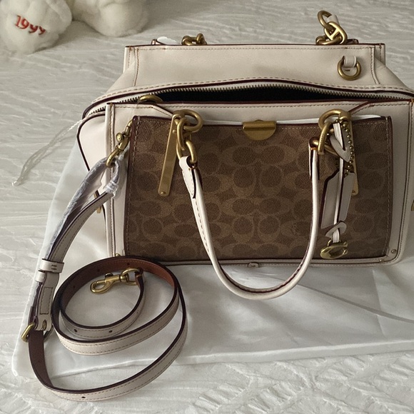 Coach hand bag - Picture 12 of 13